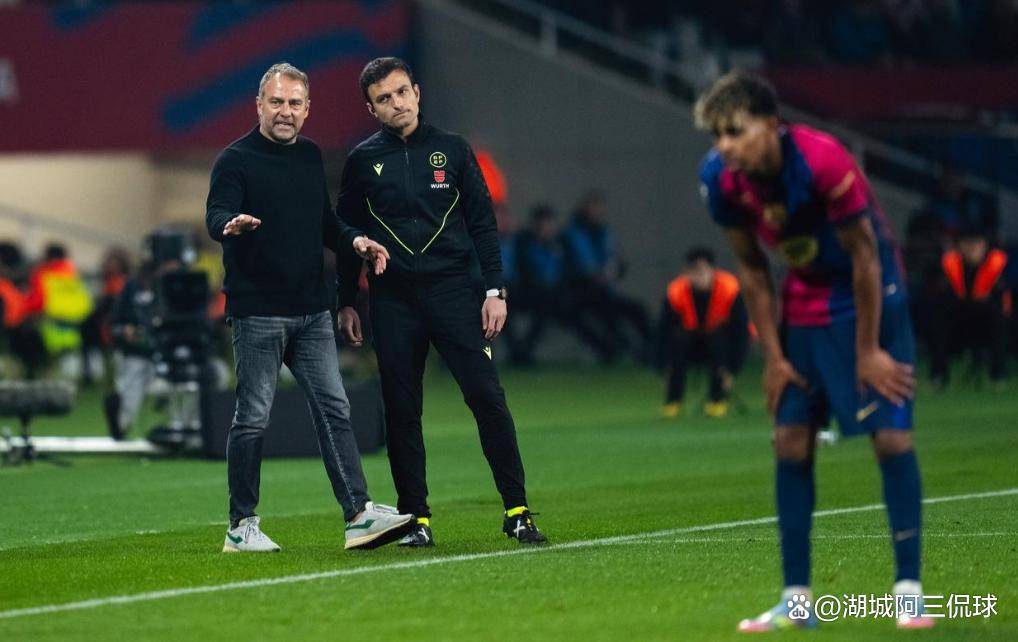 英超和西甲四周后开踢，巴萨季前备战！弗里克能否破解传控死穴？