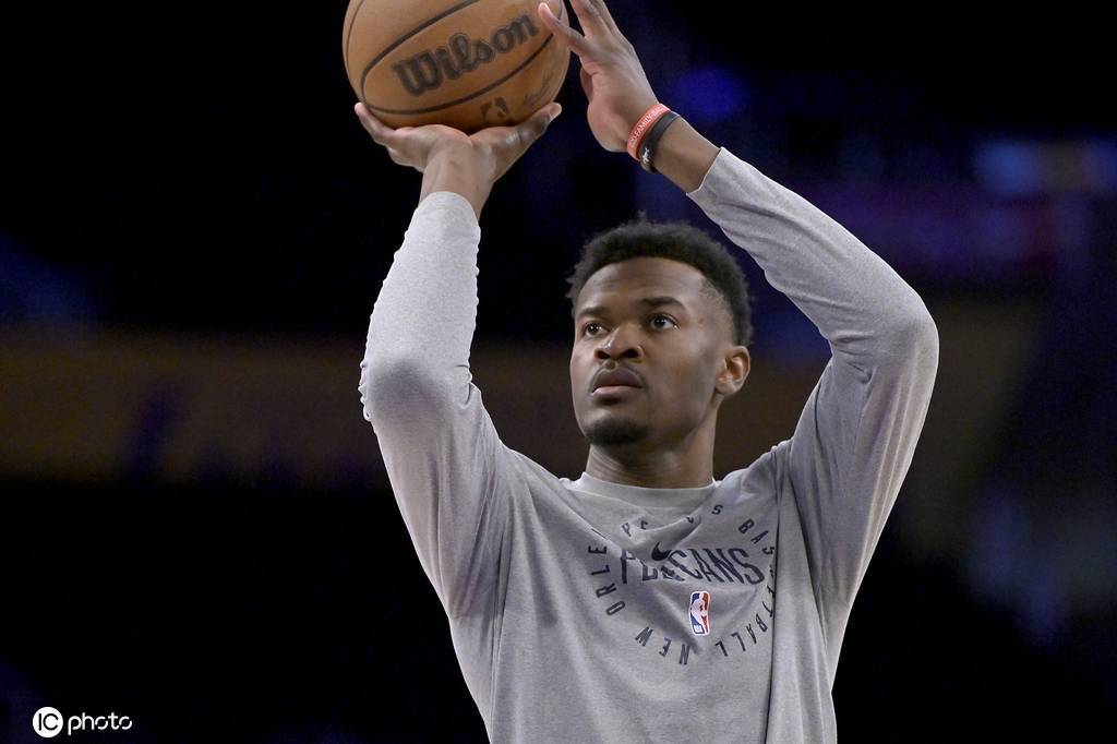 去年新秀二阵中锋 今日面对杨瀚森11投仅1中